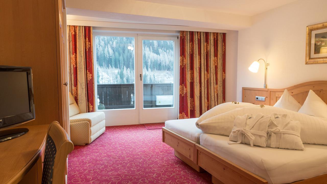 Haus Battisti Otel Sankt Anton am Arlberg Dış mekan fotoğraf