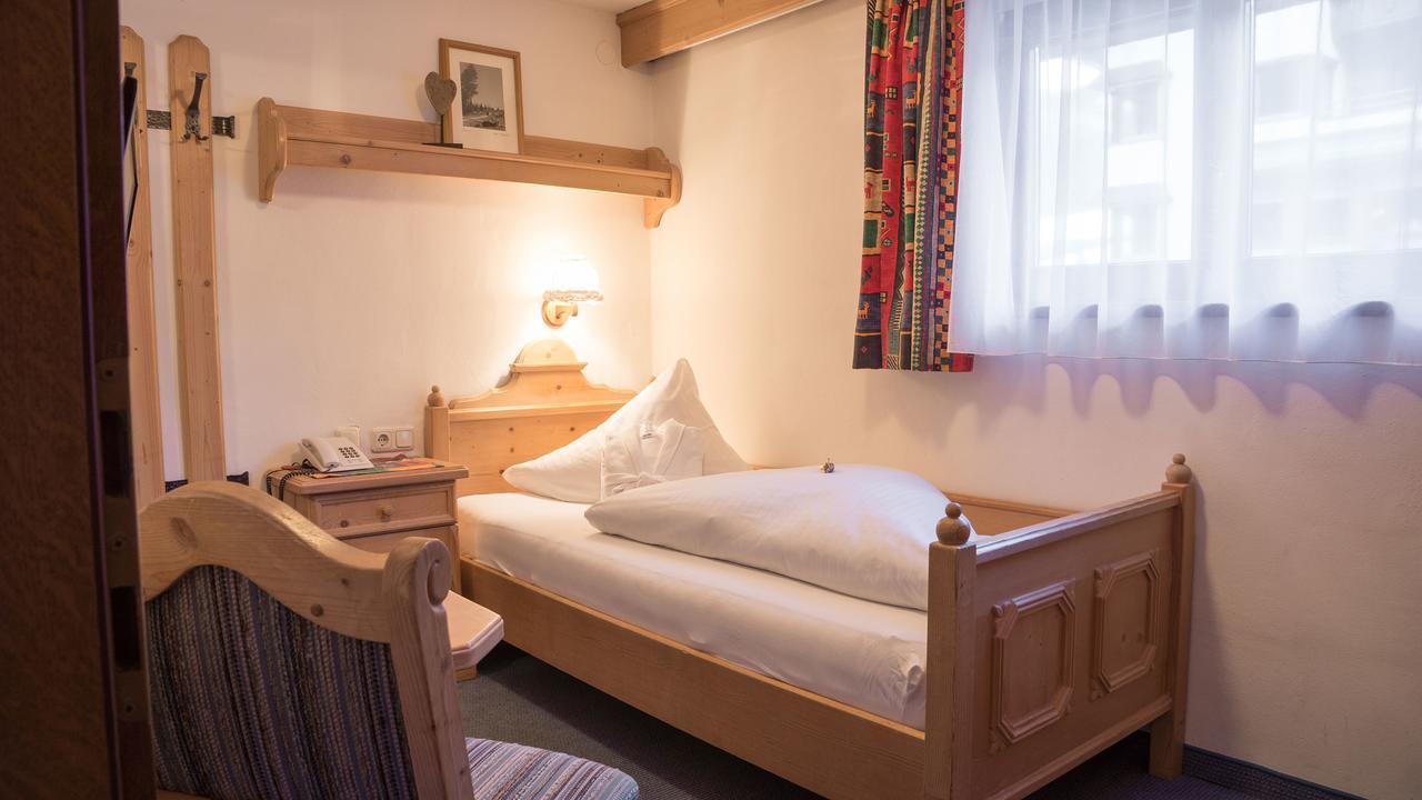 Haus Battisti Otel Sankt Anton am Arlberg Dış mekan fotoğraf