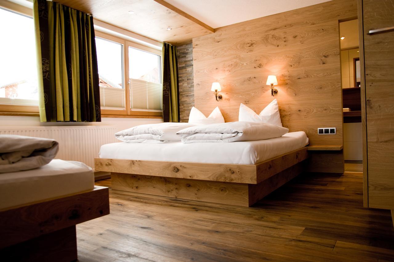 Haus Battisti Otel Sankt Anton am Arlberg Dış mekan fotoğraf